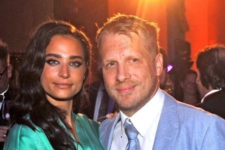 Amira Pocher: Wilde Weihnachtsfeier mit Oliver Pocher Amira Pocher: Wilde Weihnachtsfeier mit Oliver Pocher