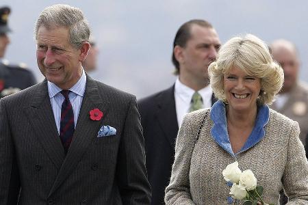 Darum war die Queen nicht bei der Hochzeit von Charles und Camilla Darum war die Queen nicht bei der Hochzeit von Charles und Camilla