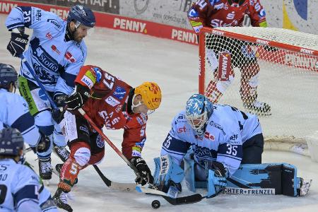 DEL: Goalies prügeln sich in Köln - Bremerhaven vorn