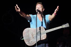 Rockstar mit Herz: Chris Martin sammelt Spenden in Obdachlosen-Café