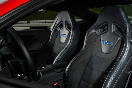 Ford Mustang Dark Horse