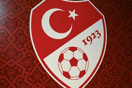 Präsident erzwingt Spielabbruch in der Türkei Präsident erzwingt Spielabbruch in der Türkei