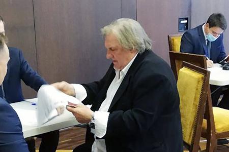 Spanische Journalistin wirft Gérard Depardieu Vergewaltigung vor Spanische Journalistin wirft Gérard Depardieu Vergewaltigung vor