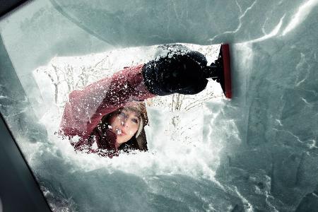Auto Schnee Winter Scheibe Eiskratzen