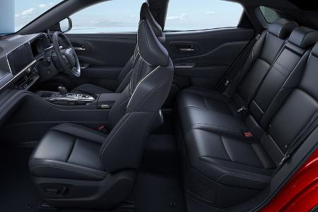 Toyota Crown Sport Hybrid SUV