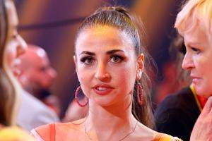 Flughafen gesperrt: Ekaterina "Ekat" Leonova kann nicht zur Familie