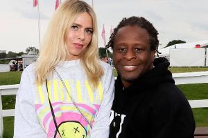 Antrag in Paris: Mola Adebisi und Adelina Zilai sind verlobt