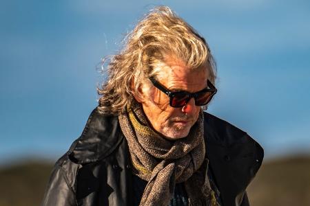 Pierce Brosnan angeklagt: Verstoß gegen Yellowstone-Nationalparkregeln Pierce Brosnan angeklagt: Verstoß gegen Yellowstone-Nationalparkregeln