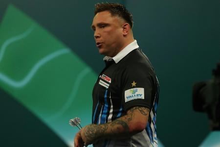 Darts-WM: Ex-Champion Price scheitert bereits in Runde drei Darts-WM: Ex-Champion Price scheitert bereits in Runde drei