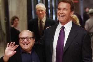 Arnold Schwarzenegger feiert "Twins"-Reunion mit Danny DeVito