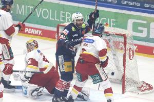 Eisbären bauen Tabellenführung aus