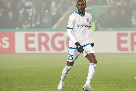 Magdeburg verlängert mit Gnaka Magdeburg verlängert mit Gnaka