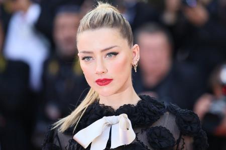 Amber Heard bedankt sich nach Amber Heard bedankt sich nach