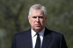 Epstein-Skandal: Prinz Andrew soll weitere Frau begrapscht haben