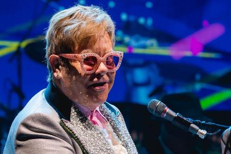 Viel Kunst: Elton John versteigert Inventar seines Hauses in Atlanta Viel Kunst: Elton John versteigert Inventar seines Hauses in Atlanta