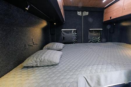 Bett, Querbett, Matratze, Schlafen, Dachschrank