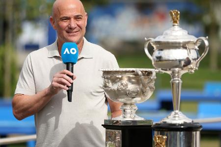 Agassi adelt Djokovic: Agassi adelt Djokovic: