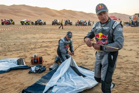 Rallye Dakar: Sainz zufrieden, aber vorsichtig Rallye Dakar: Sainz zufrieden, aber vorsichtig