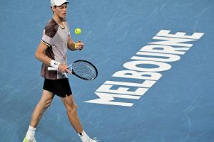 Melbourne: Djokovic und Sinner in Runde drei