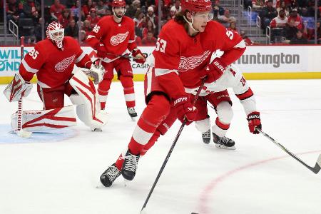 NHL: Seider siegt mit Detroit nach Verlängerung NHL: Seider siegt mit Detroit nach Verlängerung
