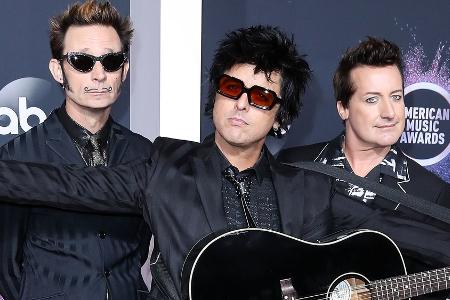 Green Day: Überraschungskonzert in New Yorker U-Bahn-Station Green Day: Überraschungskonzert in New Yorker U-Bahn-Station