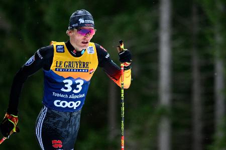 Skilanglauf: Hennig läuft in Oberhof auf Platz zwei Skilanglauf: Hennig läuft in Oberhof auf Platz zwei