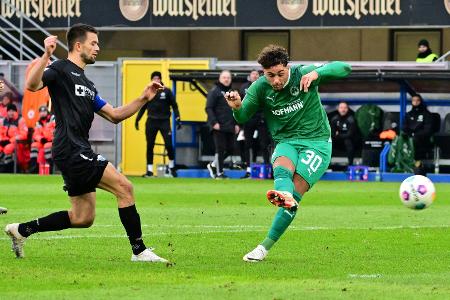 Fürth gewinnt Verfolgerduell mit Paderborn Fürth gewinnt Verfolgerduell mit Paderborn