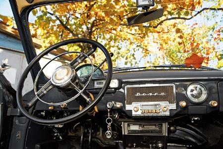 Wolga GAZ M-21, Cockpit