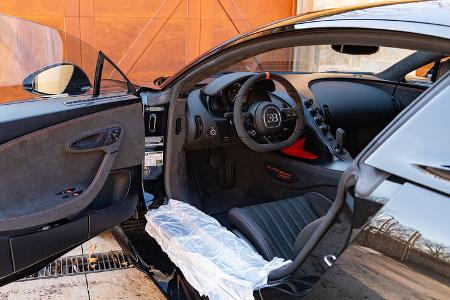 Bugatti Chiron Super Sport 300+ (2022) Cockpit