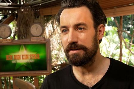 Jan Köppen verrät: So sieht sein Arbeitstag im Dschungelcamp aus Jan Köppen verrät: So sieht sein Arbeitstag im Dschungelcamp aus