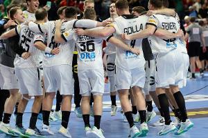 Handballer dank Schützenhilfe vorzeitig im EM-Halbfinale
