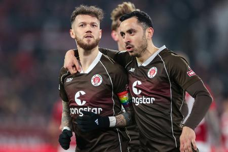 St. Pauli gewinnt auch in Düsseldorf - Hartel trifft doppelt St. Pauli gewinnt auch in Düsseldorf - Hartel trifft doppelt