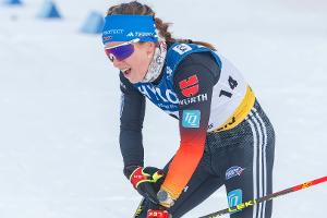 Skilanglauf: Hennig Achte, Carl mit Sturzpech