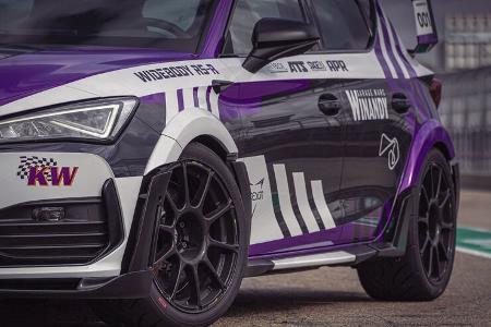 JE Design Cupra Leon Hatchback
