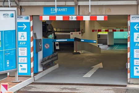 Automated Valet Parking Stuttgart Flughafen Mercedes S-Klasse