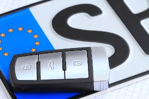 Von Haftung bis Ummeldung – was, wenn das alte Kennzeichen beim Verkauf erst einmal dranbleibt?