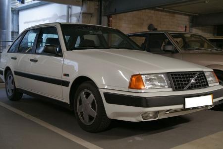 Volvo 400 GLT Bremen Classic Motorshow 2024 Parkhaus 