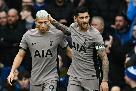 Last-Minute-Ausgleich: Tottenham patzt - Villa zieht vorbei Last-Minute-Ausgleich: Tottenham patzt - Villa zieht vorbei