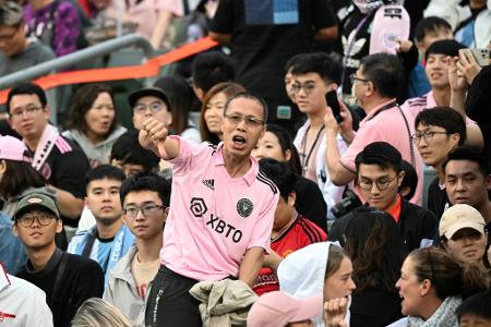 Buhrufe gegen Messi: Fans in Hongkong wütend Buhrufe gegen Messi: Fans in Hongkong wütend