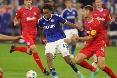 Holstein Kiel verlängert mit Innenverteidiger Erras Holstein Kiel verlängert mit Innenverteidiger Erras