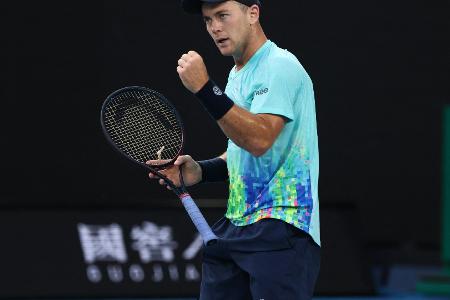 Tennis: Koepfer und Hanfmann überstehen Auftakthürden Tennis: Koepfer und Hanfmann überstehen Auftakthürden