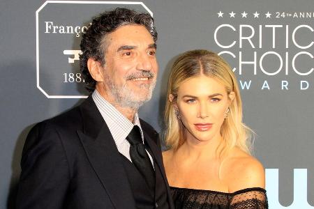 Sitcom-Mastermind Chuck Lorre hat sich in Scheidung geeinigt Sitcom-Mastermind Chuck Lorre hat sich in Scheidung geeinigt