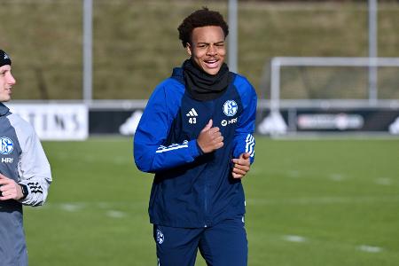 Schalke: Ouedraogo vor Rückkehr ins Mannschaftstraining Schalke: Ouedraogo vor Rückkehr ins Mannschaftstraining