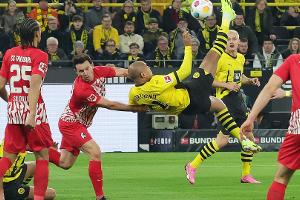 Tore und Tennisbälle: BVB besiegt Lieblingsgegner Freiburg