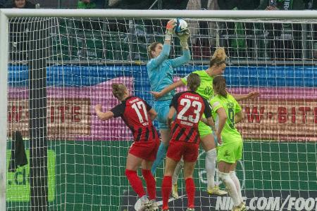 Heimsieg gegen Frankfurt: Wolfsburg bleibt an Bayern dran Heimsieg gegen Frankfurt: Wolfsburg bleibt an Bayern dran
