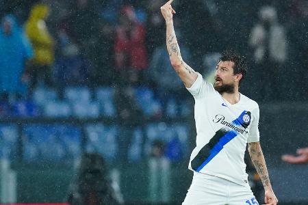 Mittelfinger für die Kurve: Inter-Profi Acerbi droht Strafe Mittelfinger für die Kurve: Inter-Profi Acerbi droht Strafe