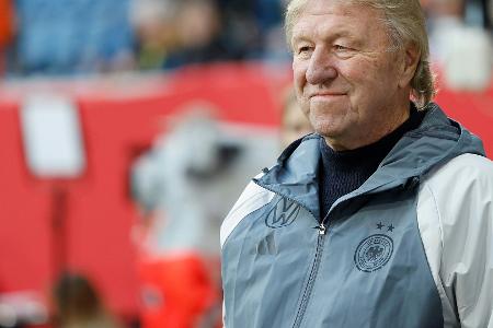 Bei Olympia-Aus: Hrubesch steht als Übergangslösung bereit Bei Olympia-Aus: Hrubesch steht als Übergangslösung bereit
