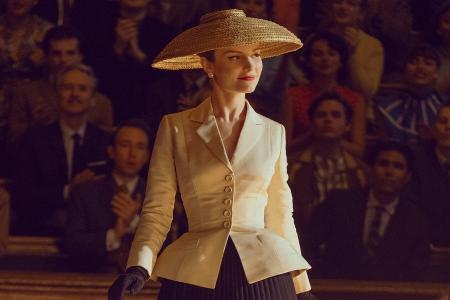 Nazis und Haute Couture in Nazis und Haute Couture in