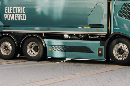 Volvo FM Low Entry Elektro Lkw Lastwagen