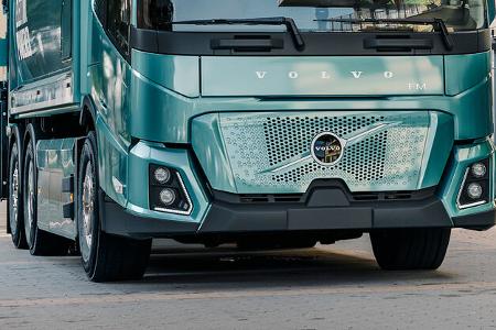 Volvo FM Low Entry Elektro Lkw Lastwagen